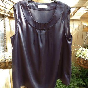 Kasper Separates – navy blue satin shine top with front pleating